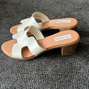 Steve Madden Dilma Cutout Leather Stacked Heel Sandal. Size 9.5